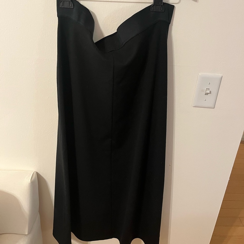 Gap black skirt